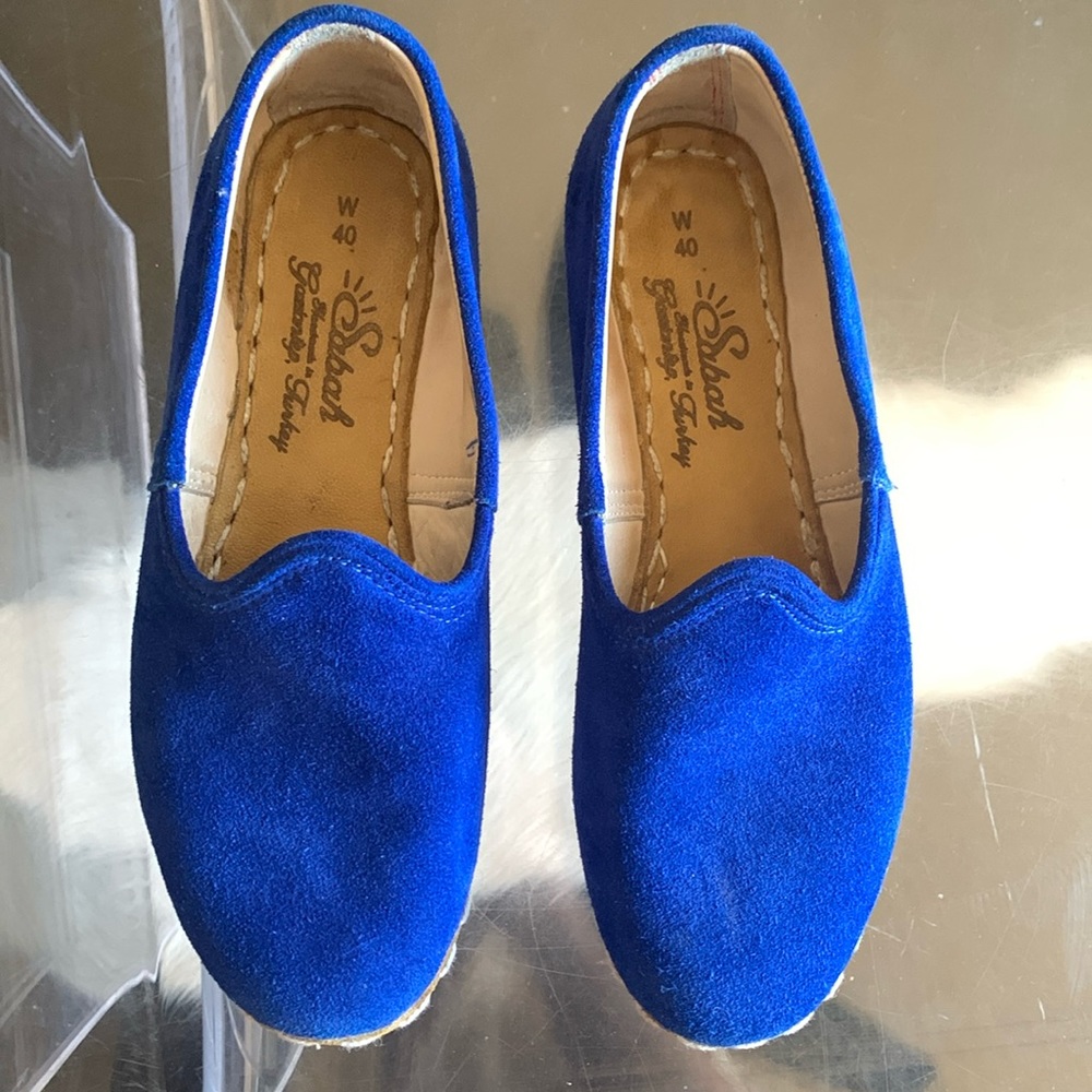 Sabah blue suede loafers sz40
